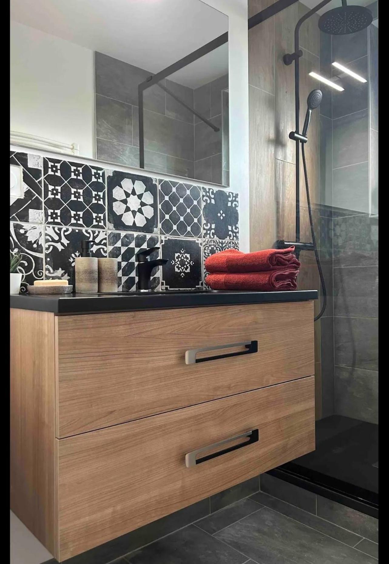 Superbe Appartement Refait A Neuf Morlaix Extérieur photo